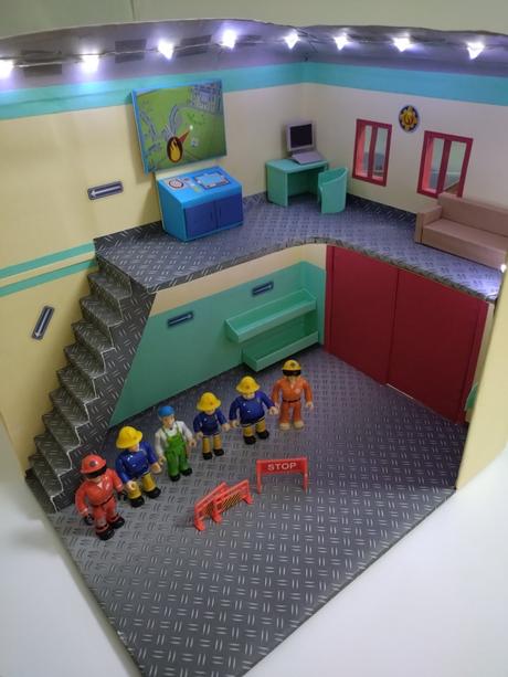 Stanica pre požiarnika sama, 