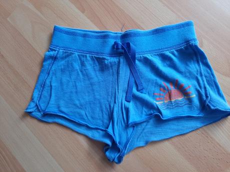 Dievčenské šortky, benetton,140