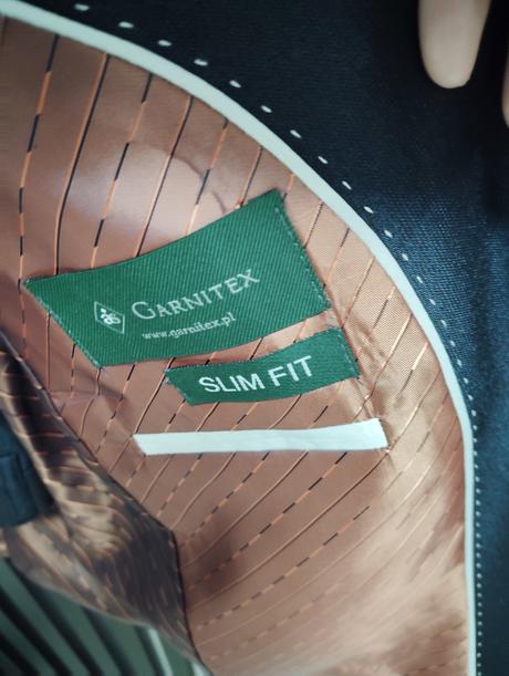 Chlapčenský oblek, 170