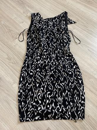 Čierno biele saty, xs