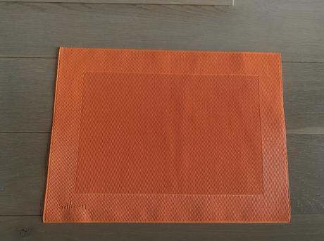 Prestieranie na stôl, 