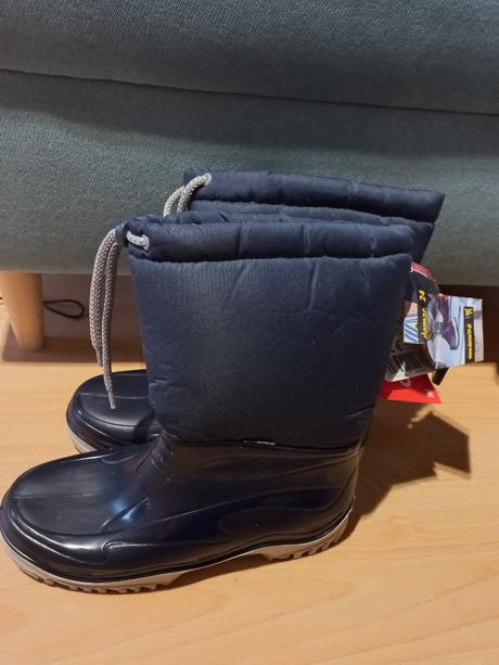 Nove demar snehule c. 37-38 este s vysackou, demar,37