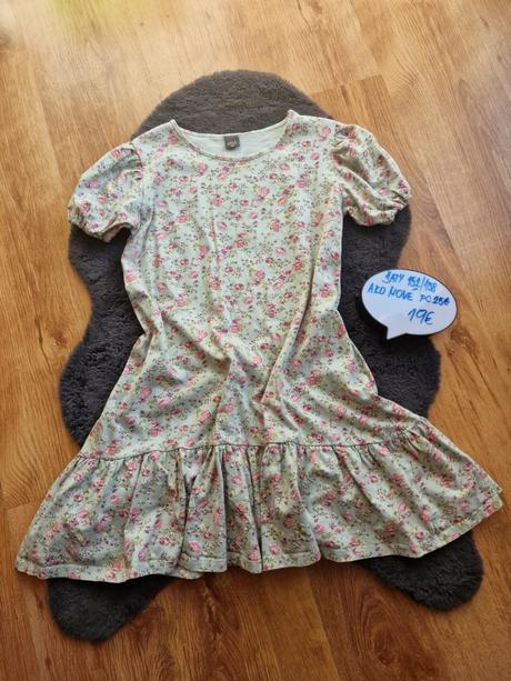 Nádherné šaty 152/158, 152