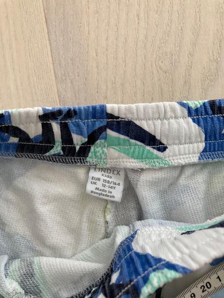 Kraťasy lindex 158/164, lindex,158