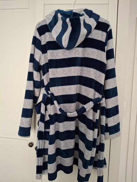 Kvalitny chlapčenský župan reserved 158/164, reserved,158