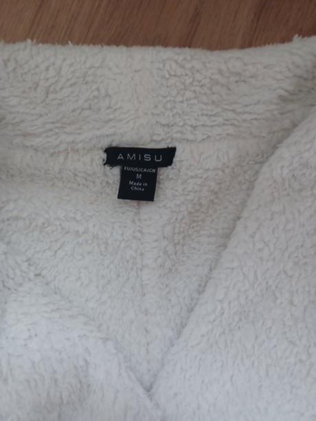 Cardigan, amisu,m