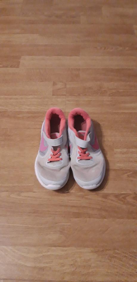 Dievcenske nike botasky vel.34, nike,34