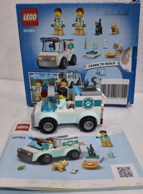 Lego formula , benzinka, policia, kamion, sanitka, 