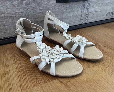 Biele sandále., 36