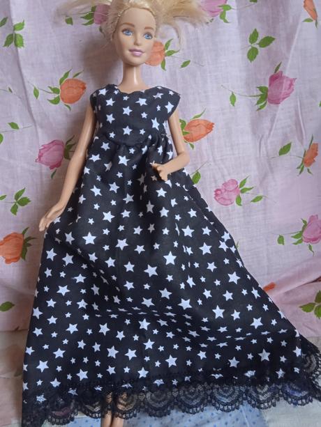 Barbie šaty,