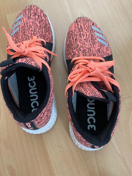 Ľahučké tenisky, adidas,36