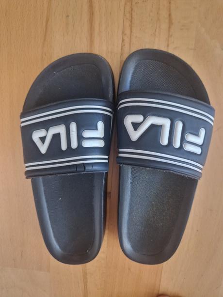 Fila šľapky, fila,33