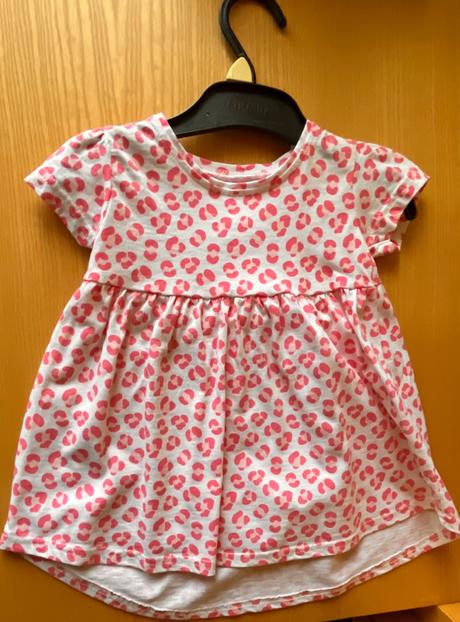 Ruzove satocky, sinsay,74