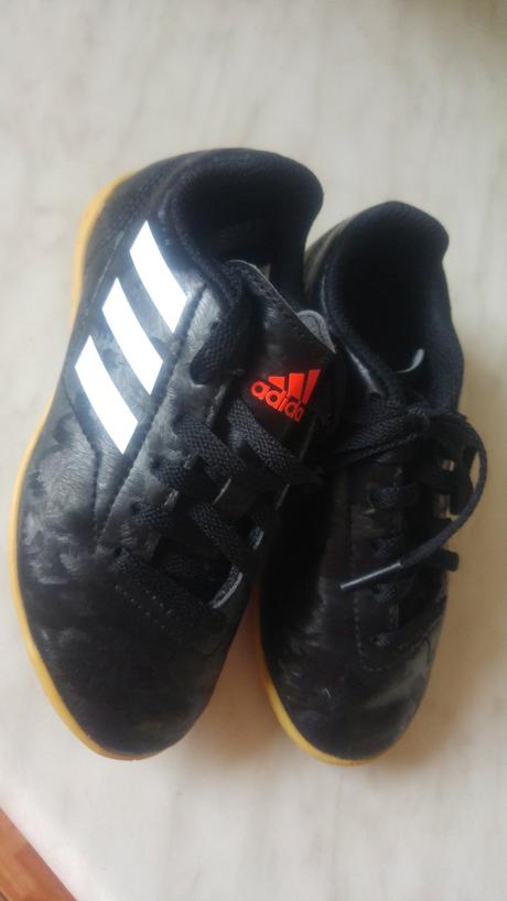 Halove tenisky-kopacky vo vybornom stave, adidas,28