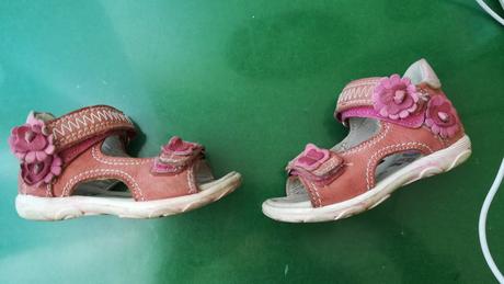 Sandalky kožené, lasocki,21