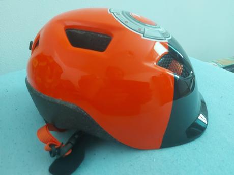 Prilba na bicykel, l