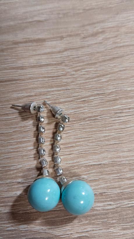 6 párov náušníc, 