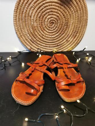 Talianske kožené sandále, 37