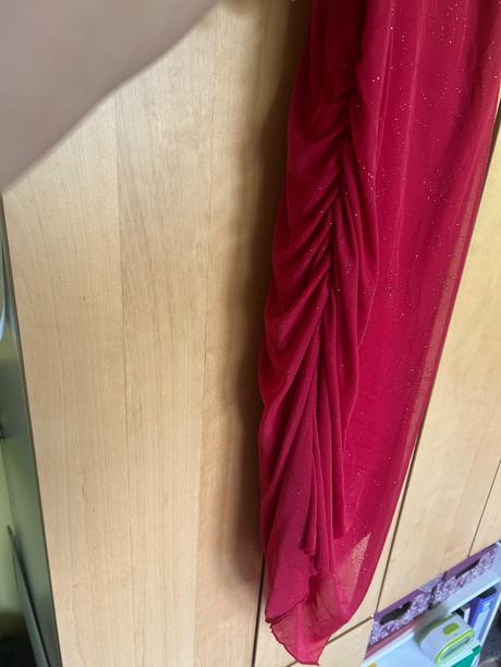 Spoločenské šaty, 44