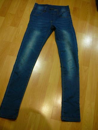 Dievcenske jeginsy-elasticke, 146