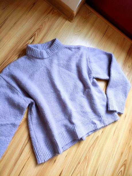 Kratší fialový svetrík, m