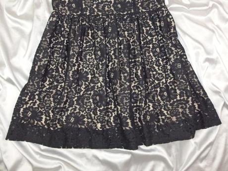 Kvalitné čipkované šaty, amisu,42