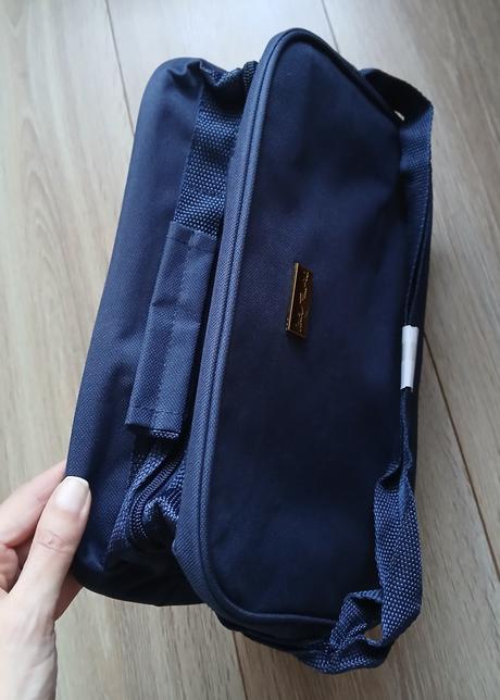 Cestovny kufor a kozmeticka taska, 