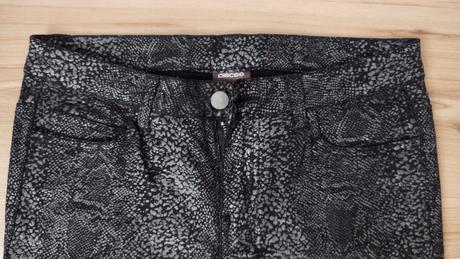 Nohavice s hadim vzorom zn. pieces, 36