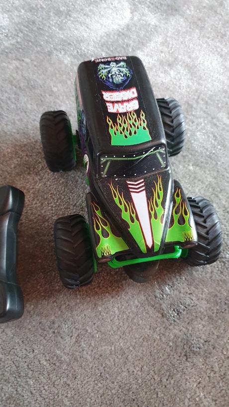 Monster jam grave digger,