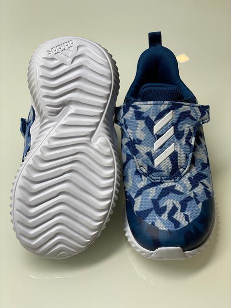 Tenisky adidas, adidas,23