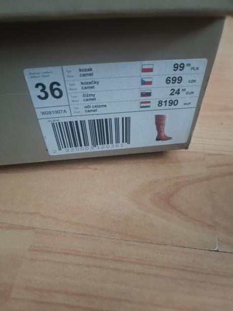 Čižmy 36, clara barson,36