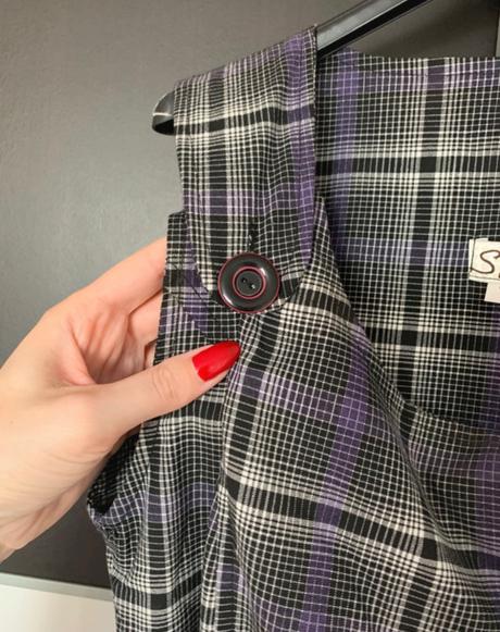 Krásne kárované šaty s opaskom, l / m / s