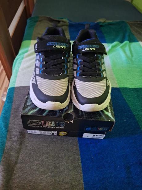 Detské tenisky svietiace, skechers,34