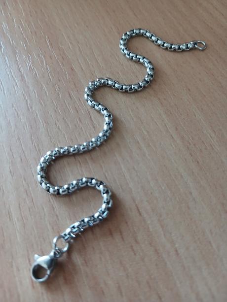 Nový náramok lesklá oceľ - dĺžka 19 cm,