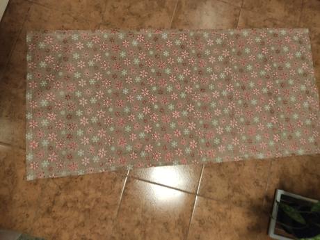 Prekrásna vianočná stola nová, 