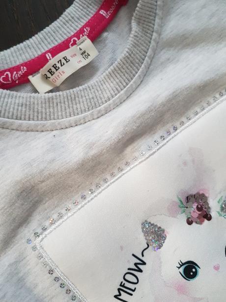 Mikinové šaty, 104