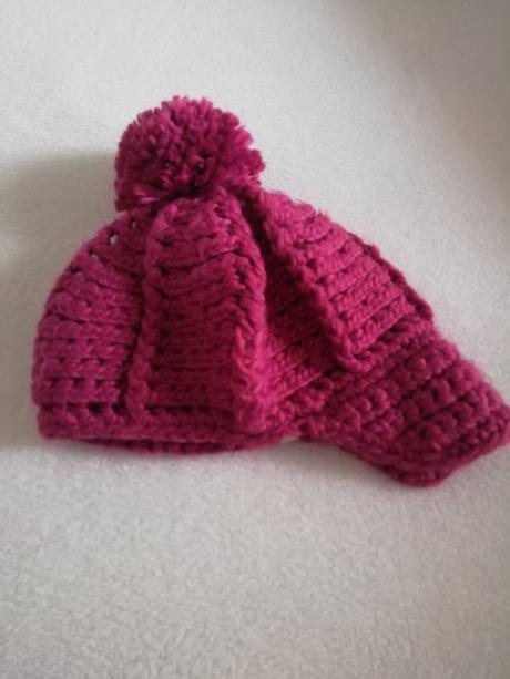 Zimná pletená čiapka so šiltom, reporter