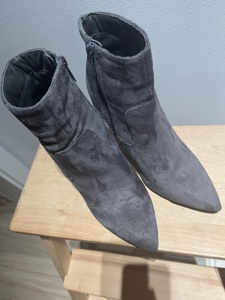 Členkové topánky, 37