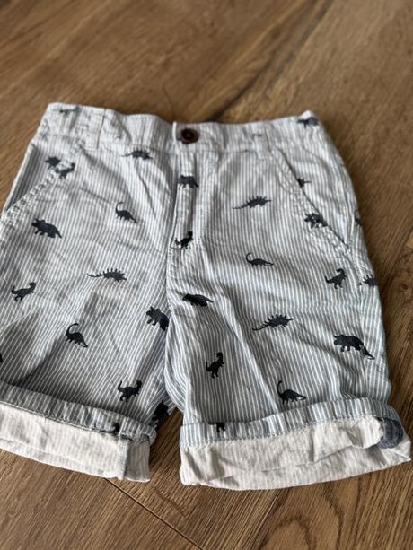 Šortky, f&f,116