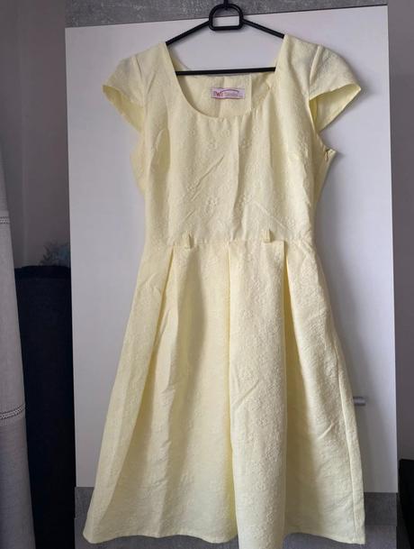 Spoločenské šaty s potlačou, xs