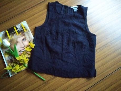 Elegantný čipkovaný crop top, h&m,34