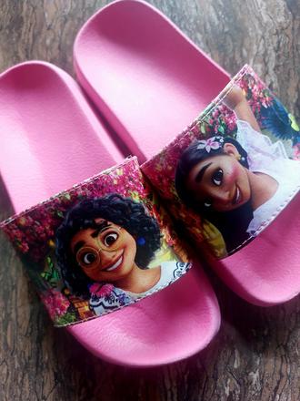 Šľapky encanto, 28