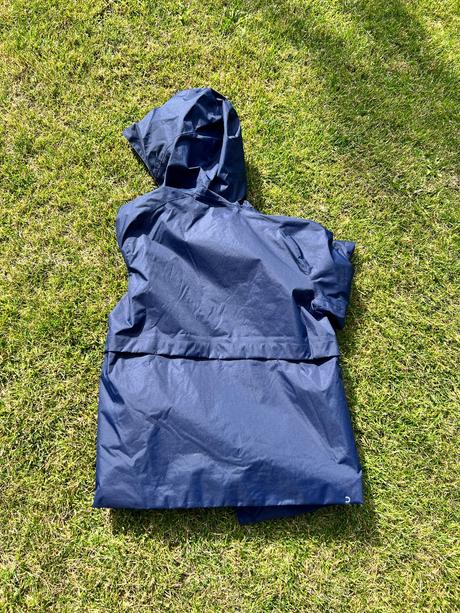 Decathlon nepremokava bunda na futbal/ turistická, decathlon,134