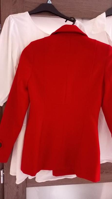 Červený krátky kabátik f&f super stav, f&f,34