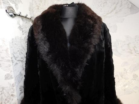 Kvalitny pekny kožuch z lišky, 40