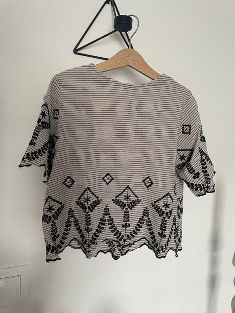 Bluzka s vysivkami, zara,134