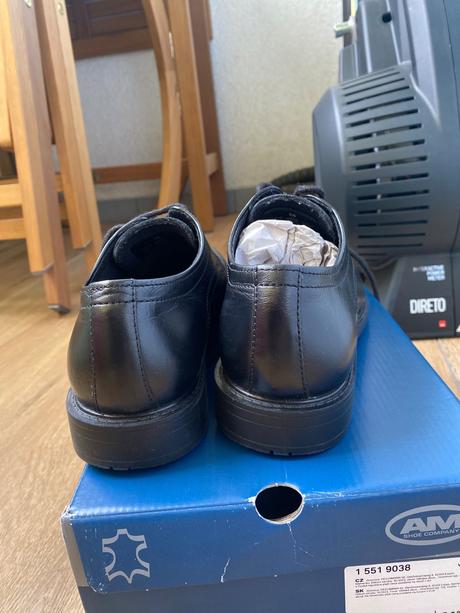 Kožené spoločenské topánky, 36