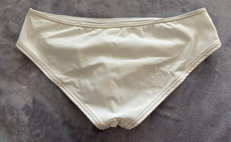 La perla spodok plaviek, s