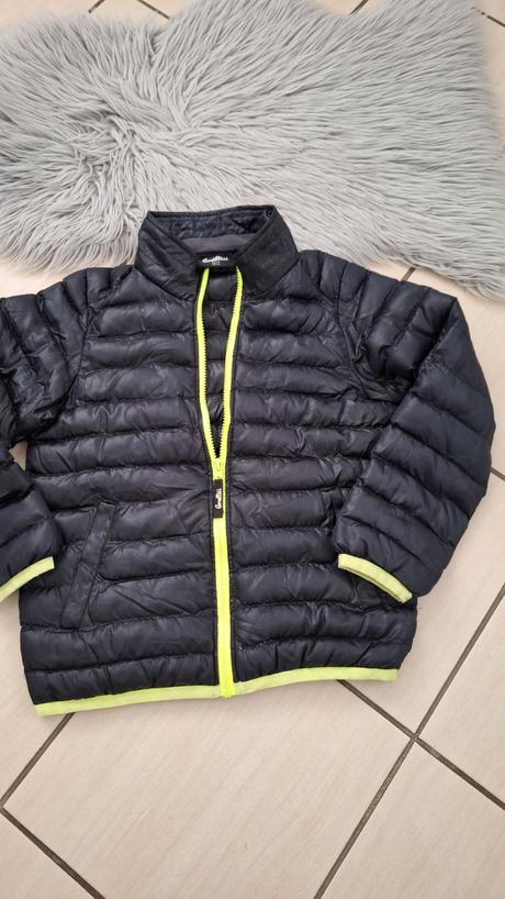 Prechodna bundicka graffiti, 128