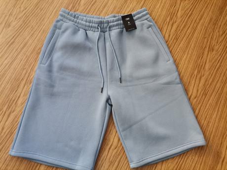 Krátke nohavice teplákové hrubšie m, m